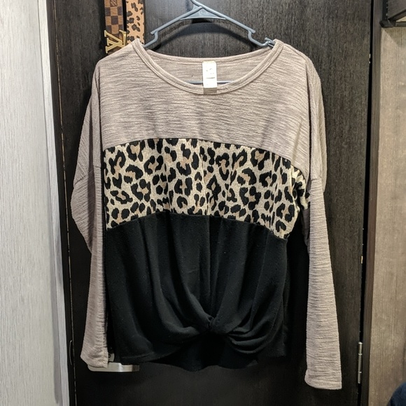 7th ray Tops - Leopard color block